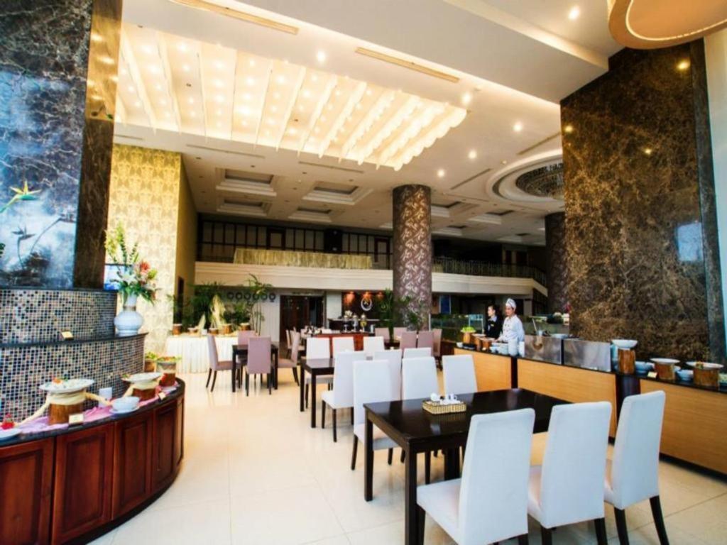 Kaya Hotel Tuy Hòa Exterior foto